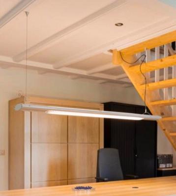 Bureau hanglamp met 2 tl buizen. beschikbaar voor biedingen