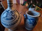 Oude aardewerk kruiken met blauwe decoratie, Ophalen of Verzenden