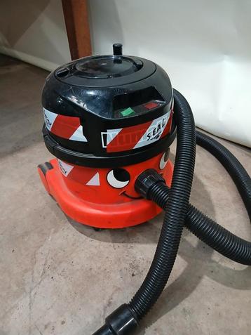 Henry Stofzuiger - Gebruikt beschikbaar voor biedingen