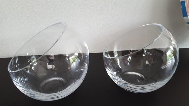 schuine bolvaas / schaal 2 stuks, Huis en Inrichting, Woonaccessoires | Vazen, Zo goed als nieuw, Overige kleuren, Minder dan 50 cm