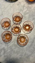 Vintage persglas roze glaasjes voor dessert, bowl, zoutjes., Antiek en Kunst, Antiek | Glas en Kristal, Ophalen of Verzenden