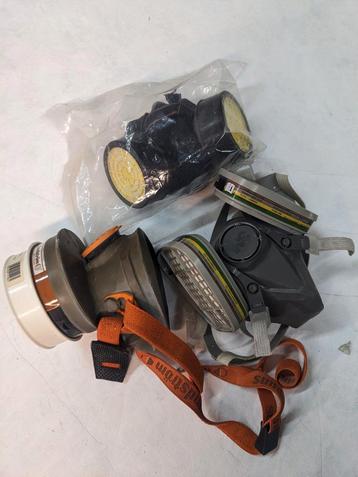 3 stuks Stofmasker, gasmasker met losse filters beschikbaar voor biedingen