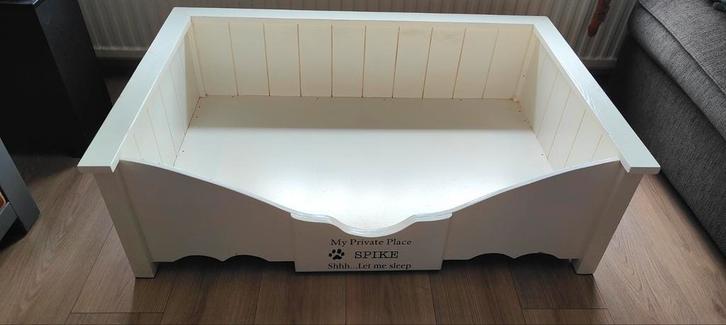Hele mooie luxe degelijke witte hondenmand, Dieren en Toebehoren, Hondenmanden, Nieuw, Overige, Ophalen