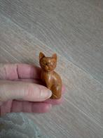Retro houten beeldje kat houtsnijwerk, Verzamelen, Beelden en Beeldjes, Ophalen of Verzenden, Gebruikt, Dier