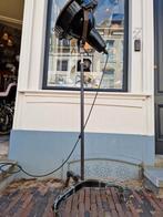 Industriële vloerlamp op wielen verstelbaar in hoogte, Ophalen, Gebruikt, 150 tot 200 cm