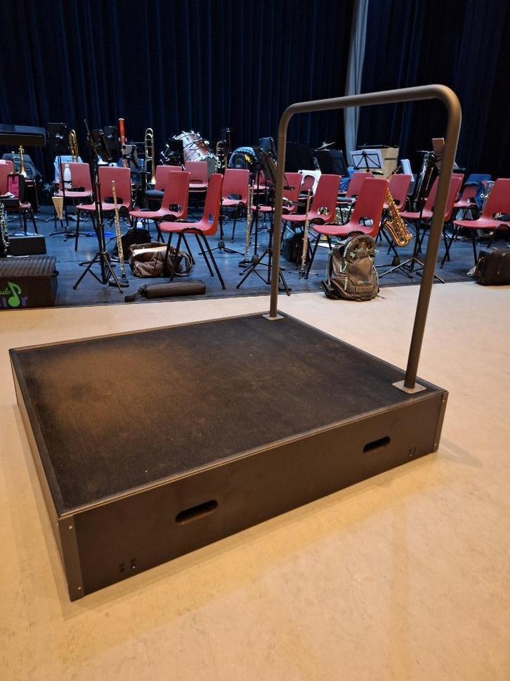 Podium voor dirigent, Muziek en Instrumenten, Overige Muziek en Instrumenten, Zo goed als nieuw, Ophalen