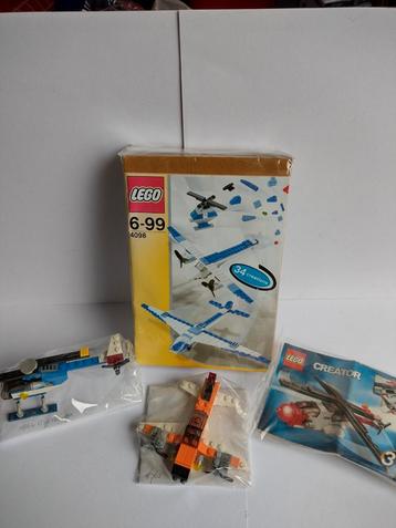 Lego helikopters en vliegtuigen. beschikbaar voor biedingen