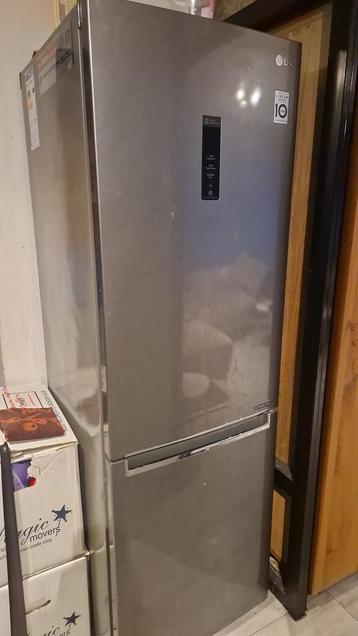 LG was-droogcombinatie & Samsung koel-vriescombinatie beschikbaar voor biedingen