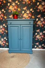Brocante kast - meidenkastje - blauw, Ophalen, Zo goed als nieuw