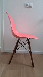 Roze kuipstoel, Huis en Inrichting, Stoelen, Ophalen, Zo goed als nieuw, Eén