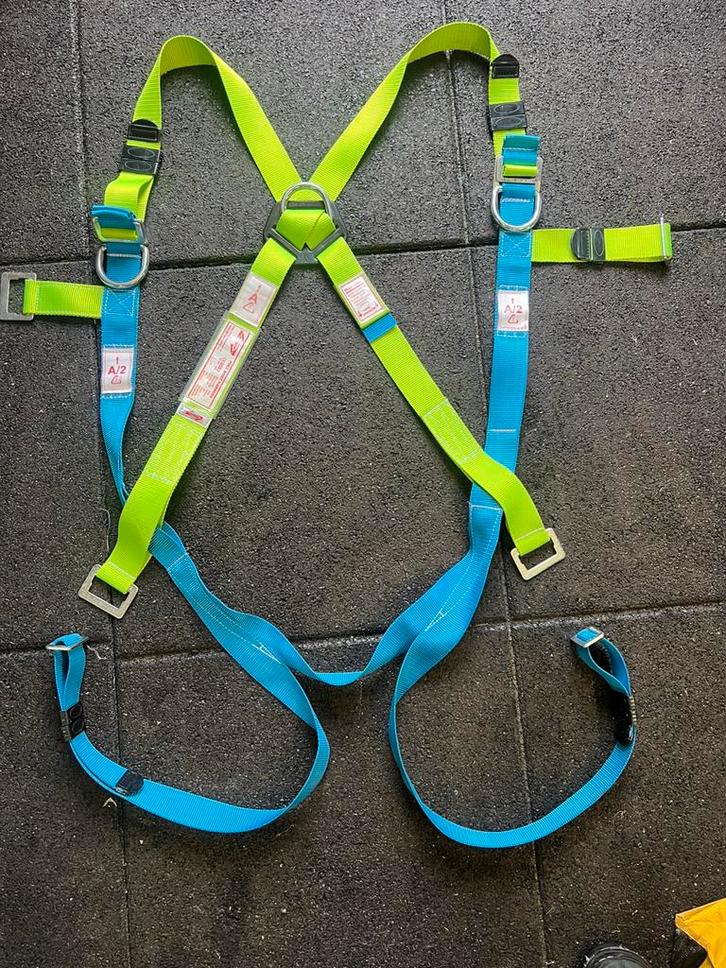 Veiligheids.hoogwerkers.sport harnas.Nieuw. Safety harnas ., Doe-het-zelf en Verbouw, Veiligheidskleding, Nieuw, Ophalen