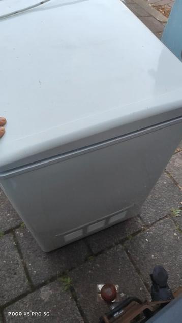 Goed werkend vriezer beschikbaar voor biedingen