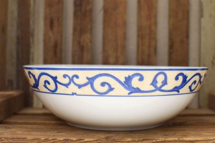 Art & Design porseleinen schaal 45926, Huis en Inrichting, Keuken | Servies, Gebruikt, Schaal of Schalen, Overige stijlen, Porselein