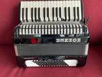 Z.g.a.n. duitse Hohner Concert III accordeon . 72 bas ., Muziek en Instrumenten, Accordeons, Ophalen of Verzenden, 72-bas, Zo goed als nieuw