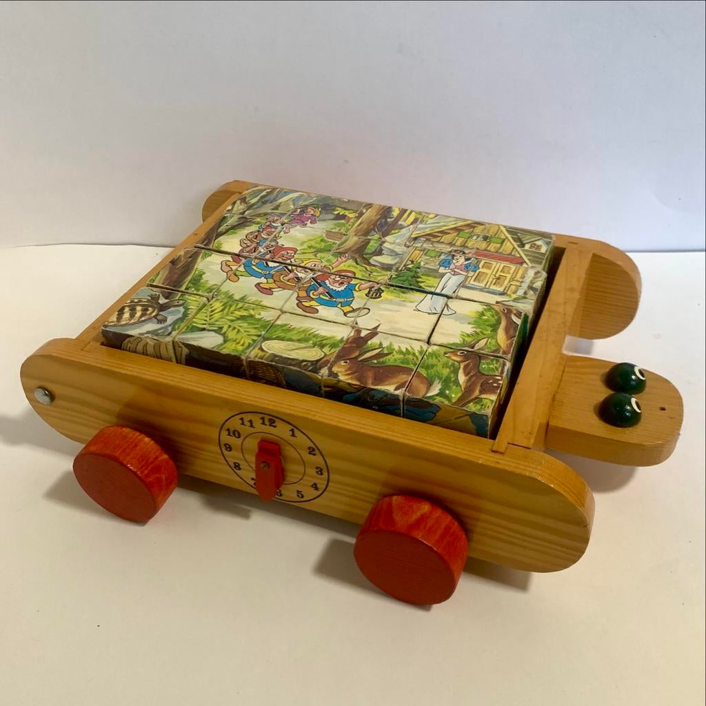 Vintage Houten blokkenpuzzel Sneeuwwitje wagentje
