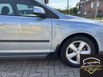 Ford Focus Wagon 1.6-16V Futura export ! motor en bak oke, 1596 cc, Gebruikt, 4 cilinders, 116 pk