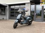 Vespa Snorscooter Sprint 50, Gebruikt, Autobedrijf van der avoort, Info@vanderavoort.nl, Benzine