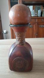 Vintage Italiaanse glazen wijnkaraf, met leder omhuld, Ophalen
