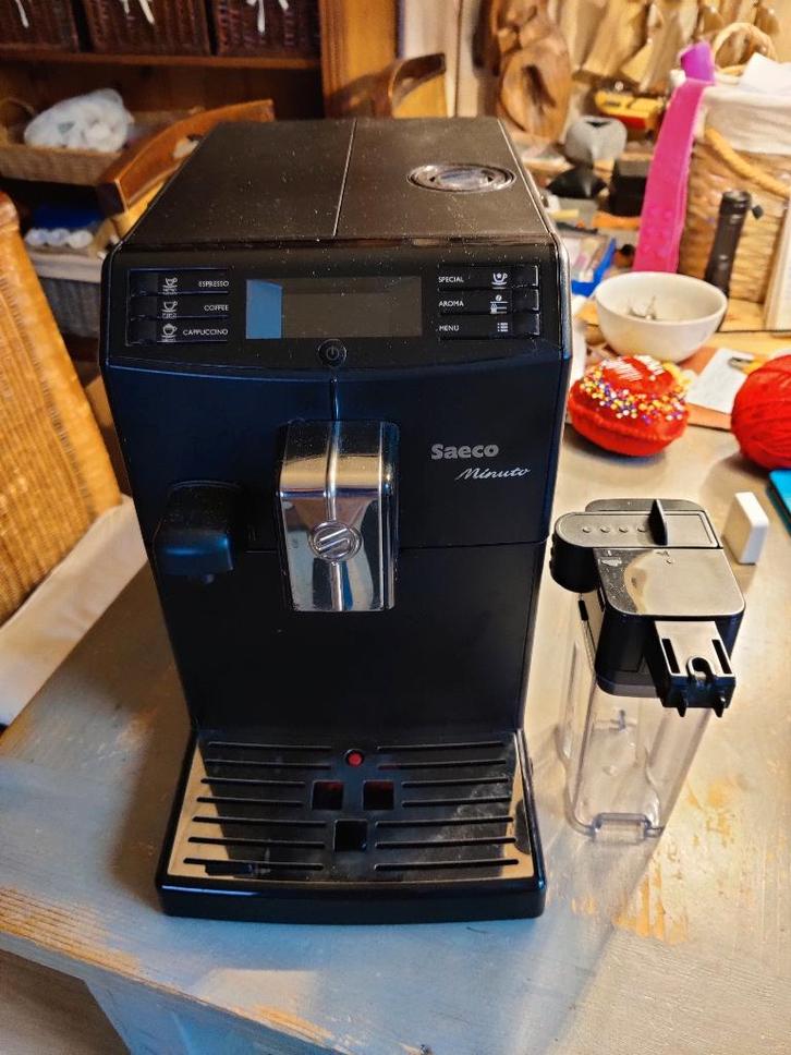 Philips espressomachine HD8763 (defect), Witgoed en Apparatuur, Koffiezetapparaten, Gebruikt, Koffiebonen, Koffiemachine, 2 tot 4 kopjes