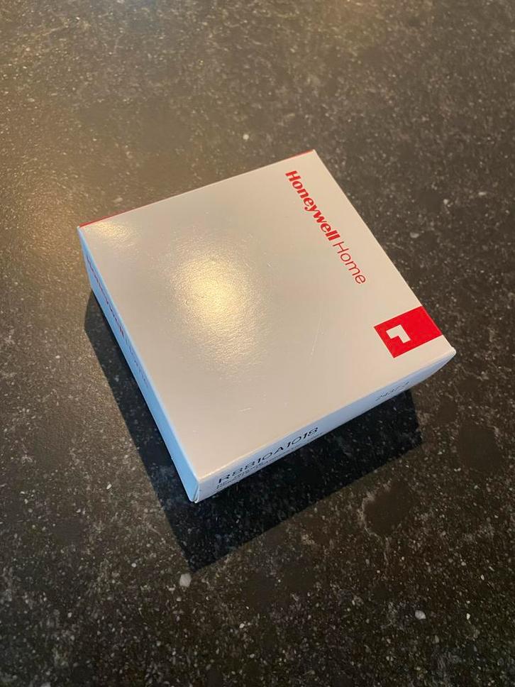 Nieuwe Honeywell Home Thermostaat, Doe-het-zelf en Verbouw, Thermostaten, Nieuw, Slimme thermostaat, Ophalen of Verzenden