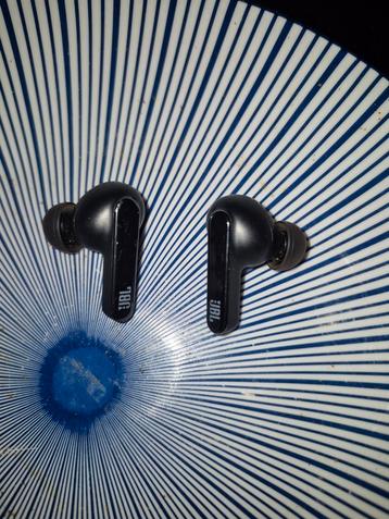 jbl live pro 2 tws oortjes zonder case  beschikbaar voor biedingen