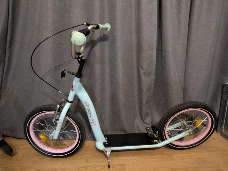 Kinderstep 16" weinig gebruikt, Kinderen en Baby's, Speelgoed | Buiten | Voertuigen en Loopfietsen, Zo goed als nieuw, Loopfiets