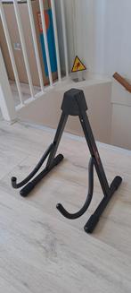 Gitaar Standaard - Stagg, Muziek en Instrumenten, Instrumenten | Toebehoren, Ophalen, Gebruikt, Akoestische gitaar