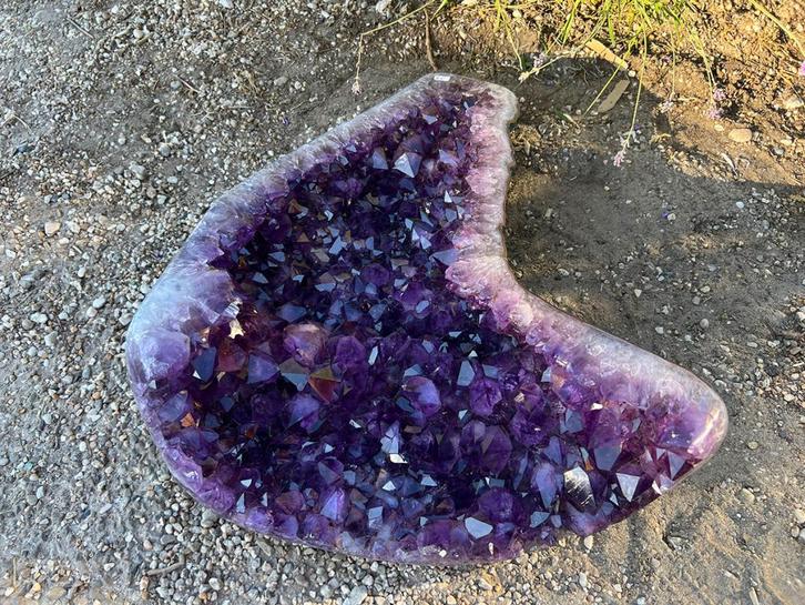 Amethist cluster (15) van 16 kg, 49x41x13 cm!, Verzamelen, Mineralen en Fossielen, Mineraal, Ophalen of Verzenden