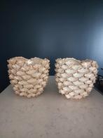 Twee prachtige vazen van Despots, Ophalen, Wit, Aardewerk of Porselein, Zo goed als nieuw