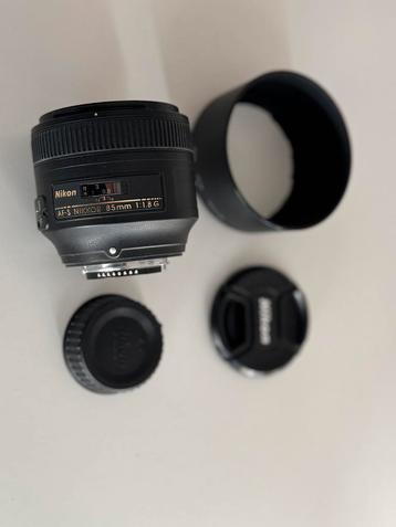 Nikon 85mm 1.8 G lens  beschikbaar voor biedingen