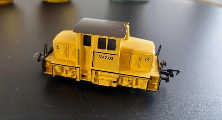 Fleischmann V42-03 geel, Hobby en Vrije tijd, Modeltreinen | H0, Gebruikt, Locomotief, Gelijkstroom, Fleischmann, Analoog, Ophalen of Verzenden