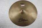 Zildjian Avedis medium thin crash keyhole vergroot 1269gr, Ophalen of Verzenden, Gebruikt, Drums of Percussie