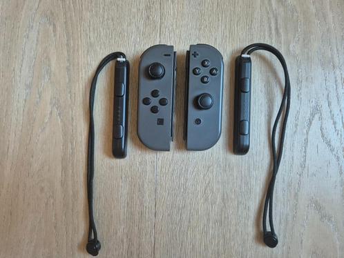 Nintendo Switch Joy-Con Controller paar- Grijs, Spelcomputers en Games, Spelcomputers | Nintendo Consoles | Accessoires, Zo goed als nieuw