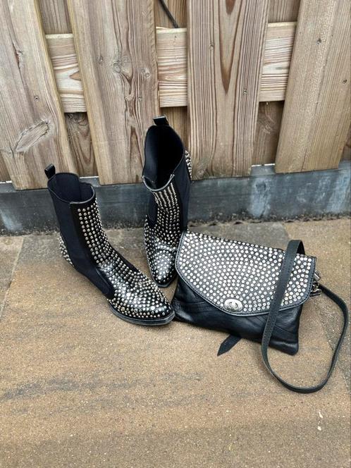 Stoere laarzen + bijpassende tas, Kleding | Dames, Schoenen, Zo goed als nieuw, Zwart, Ophalen of Verzenden