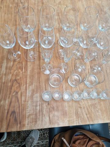 Diverse Glazen Set: Whisky, Wijn, Champagne, Shotjes beschikbaar voor biedingen