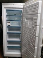 Bosch vriezer 70cm breed 176cm hoog 323liter ruim en netjes, Vrieskast, Zo goed als nieuw, Energieklasse A of zuiniger, 160 cm of meer
