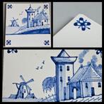 Tegel in blauw-wit,  landschap met huis en molen,  13x13 cm., Ophalen of Verzenden