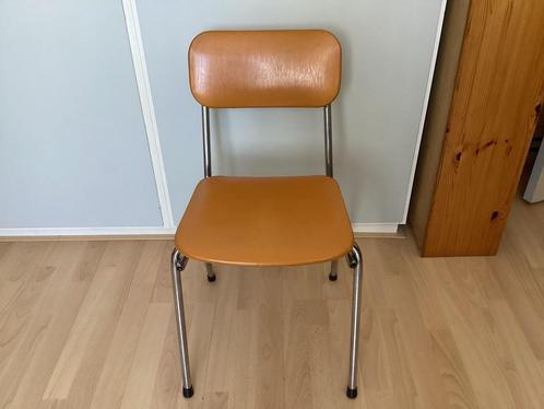 Jaren 60 stoel eetstoel geel kunstleer met chroom, metaal, Huis en Inrichting, Stoelen, Gebruikt, Eén, Kunststof, Metaal, Overige kleuren