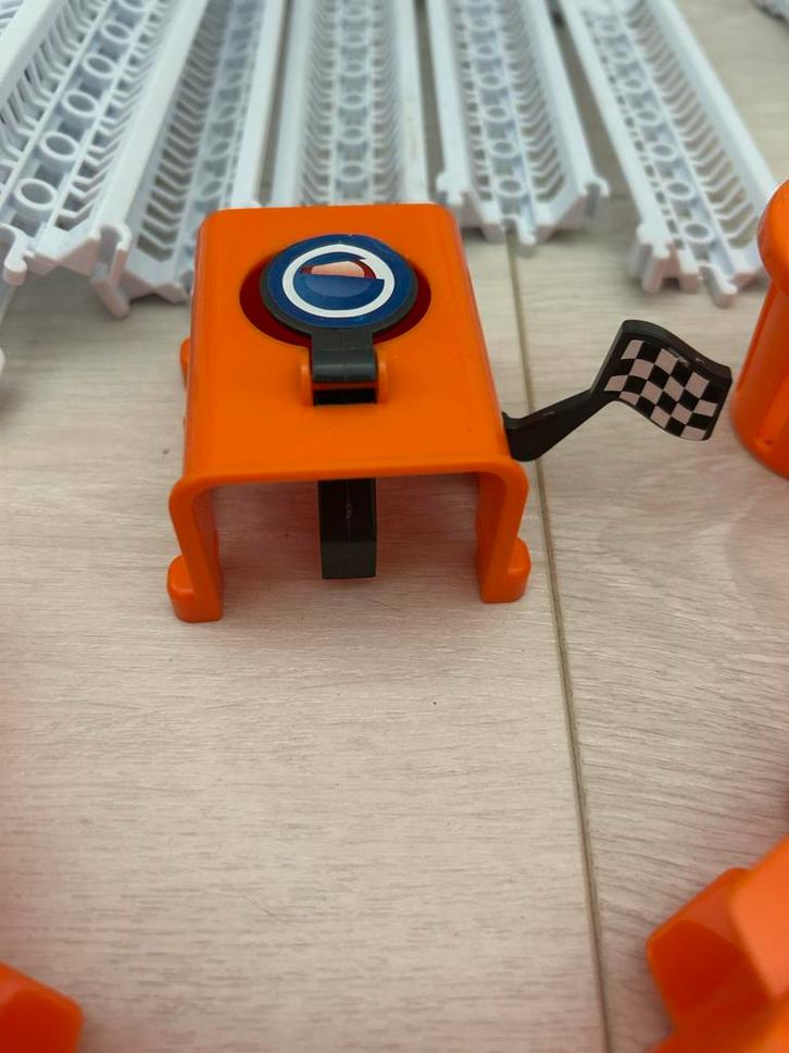 Clementoni Action & Reaction Knikkerbaan, Kinderen en Baby's, Speelgoed | Racebanen, Zo goed als nieuw, Racebaan, Handmatig, Zelf te bouwen