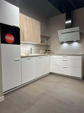 Showroomkeuken Trent beschikbaar voor biedingen