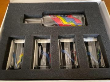 karaf met glazen cadeauset beschikbaar voor biedingen