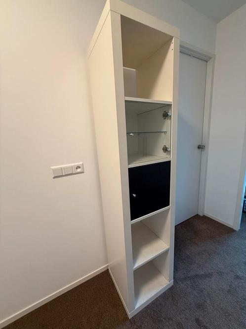 GRATIS Witte IKEA Boekenkast/ Vitrinekast, Huis en Inrichting, Kasten | Boekenkasten, Gebruikt, Met deur(en), Ophalen
