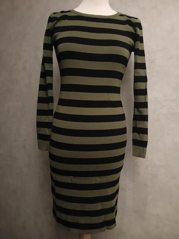 Mooi jurkje! z.g.a.n.  beschikbaar voor biedingen