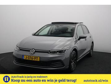 Volkswagen Golf 1.5 eTSI Style | Panoramadak | Trekhaak | Sf beschikbaar voor biedingen