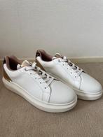 Schoenen maat 42, Wit, Nieuw, Ophalen of Verzenden, Sneakers of Gympen