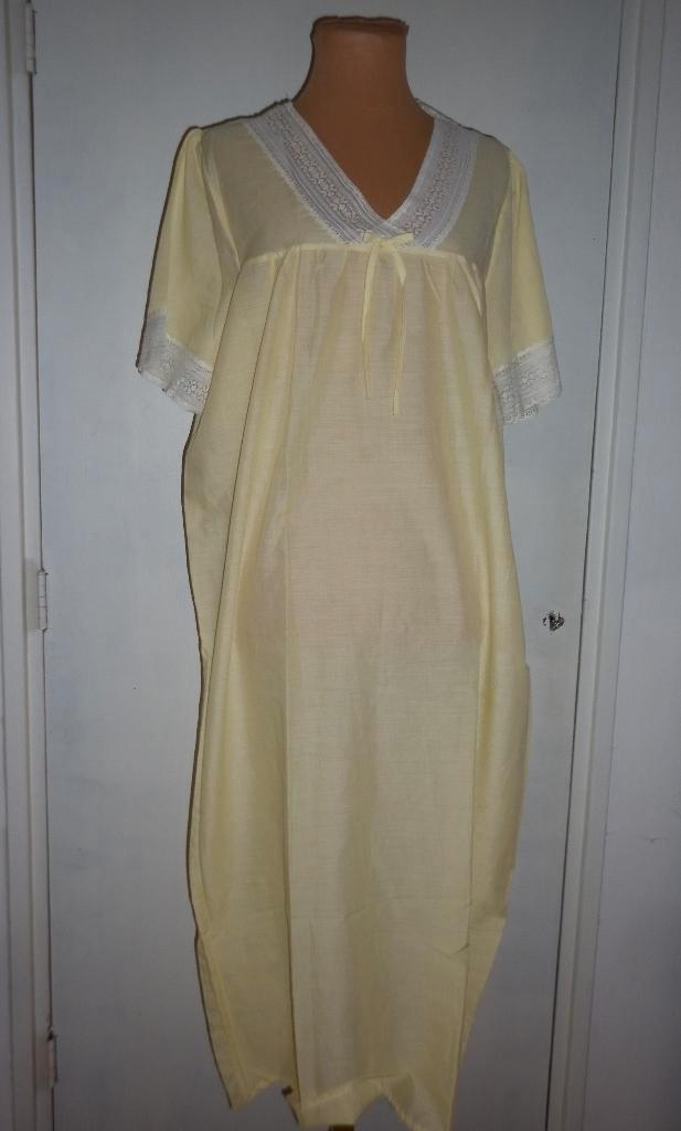 lang nachthemd maat 48, Kleding | Dames, Ondergoed en Lingerie, Nachtkleding, Geel, Verzenden