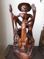 prachtig beeld uit hout gesneden visserman 42 cm, Antiek en Kunst, Ophalen of Verzenden