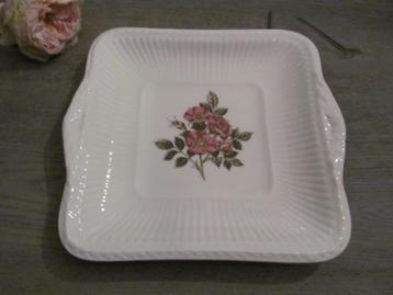 Wedgwood Briar Rose Serveer Schaal beschikbaar voor biedingen
