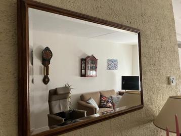 Dressoir/kamerspiegel beschikbaar voor biedingen