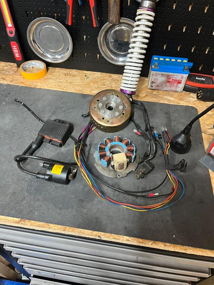 125 - 180cc AC ontsteking (skipper), Auto diversen, Autospeakers, Zo goed als nieuw, Ophalen of Verzenden